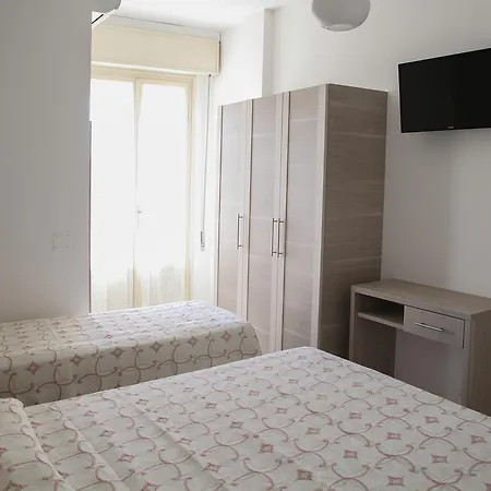 Hotel Annita 3*